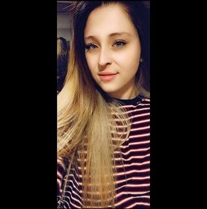 Meet your Posher, Jade